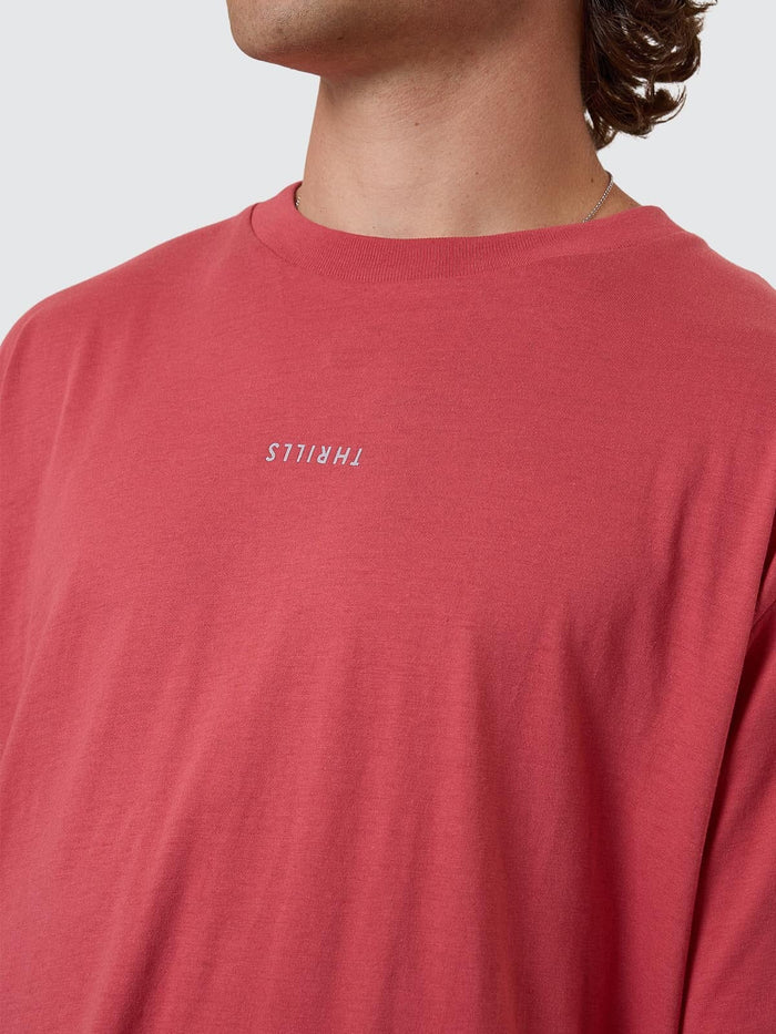 THRILLS MINIMAL THRILLS MERCH FIT TEE REDWOOD