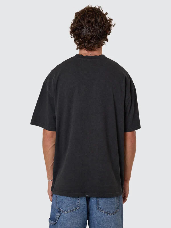 THRILLS SHADOWLESS EMBRO OVERSIZE BOX FIT TEE PIRATE BLACK