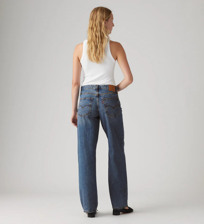 LEVIS BAGGY DAD JEAN SHE'S NICE