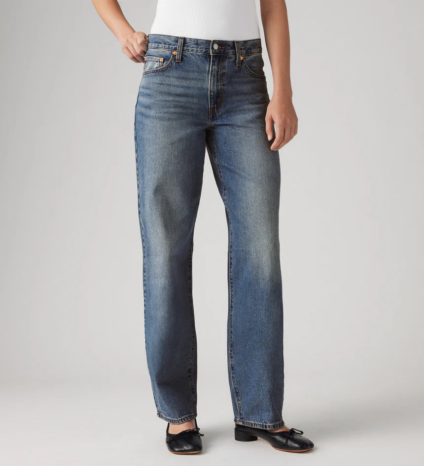 LEVIS BAGGY DAD JEAN SHE'S NICE