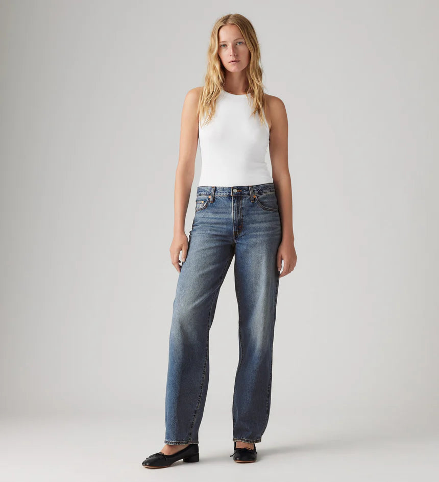 LEVIS BAGGY DAD JEAN SHE'S NICE