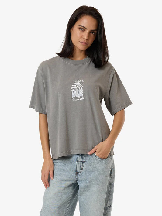 THRILLS STAY AWARE SQUARE TEE WASHED GREY