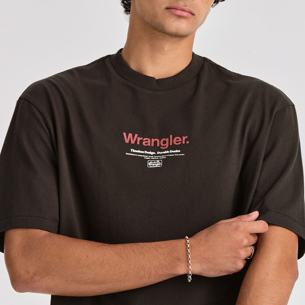 WRANGLER DISCOVER SLACKER TEE WORN BLACK
