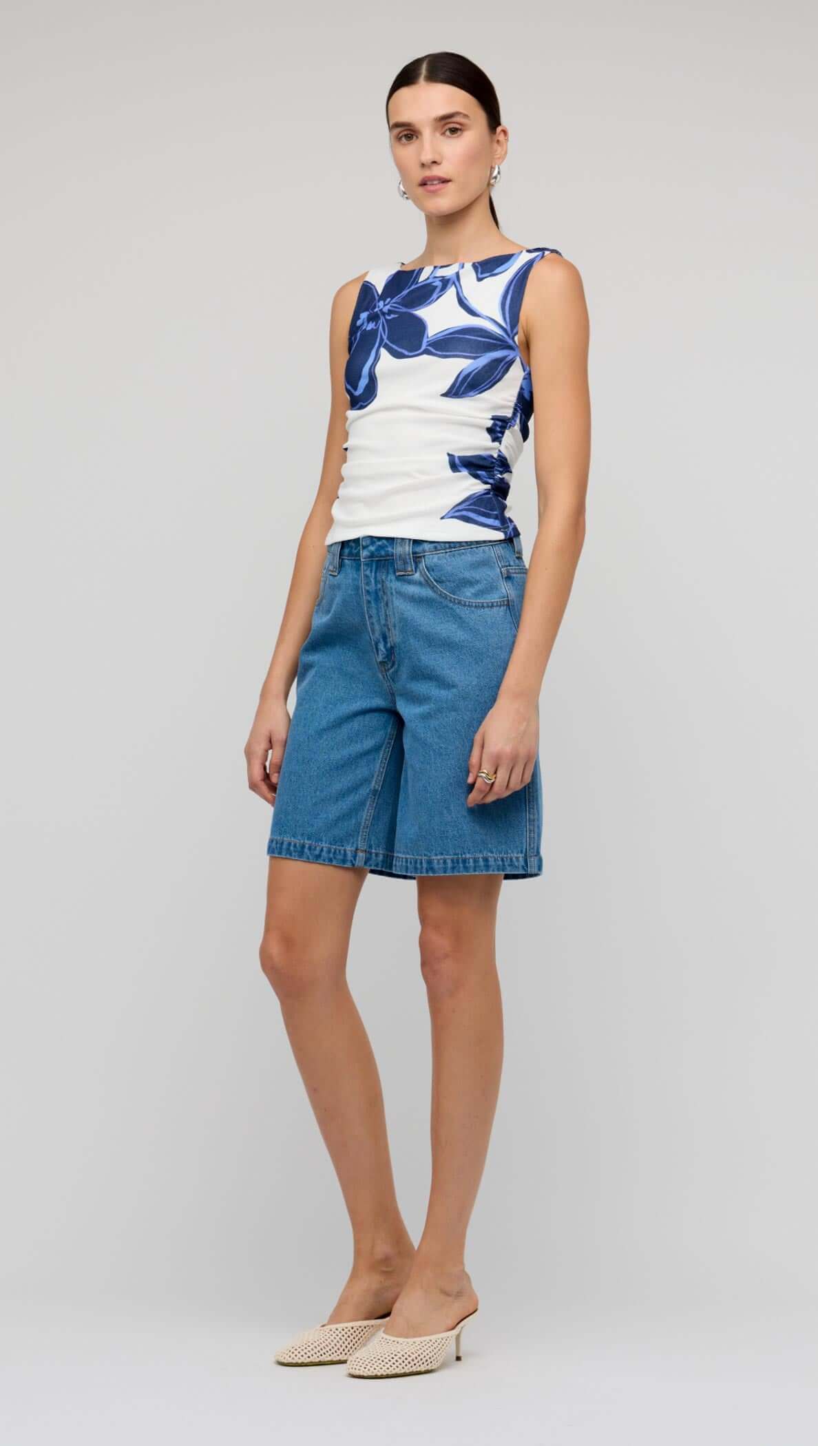 STAPLE THE LABEL ETHOS MESH TOP BLUE/WHITE FLORAL