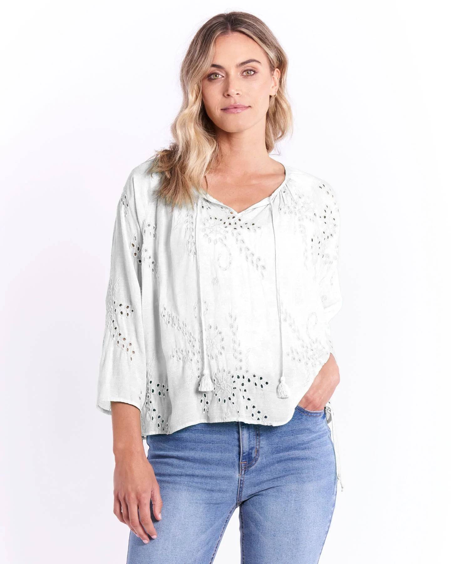 BETTY BASICS EMBROIDERY BLOUSE WHITE