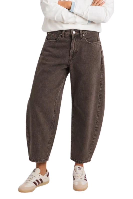 Foxwood Atticus Barrel Jean | Chocolate
