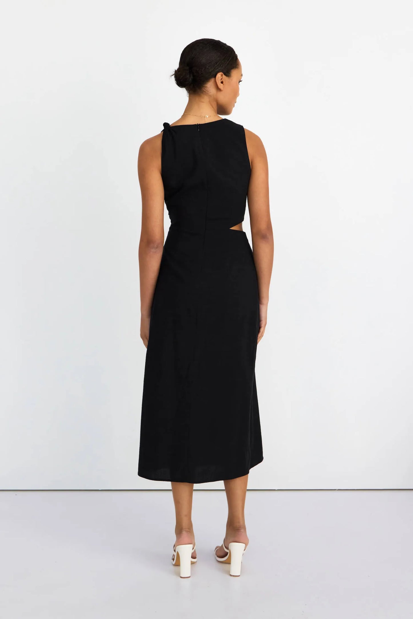 Slide Show Lola High Neck Midi Dress | Black