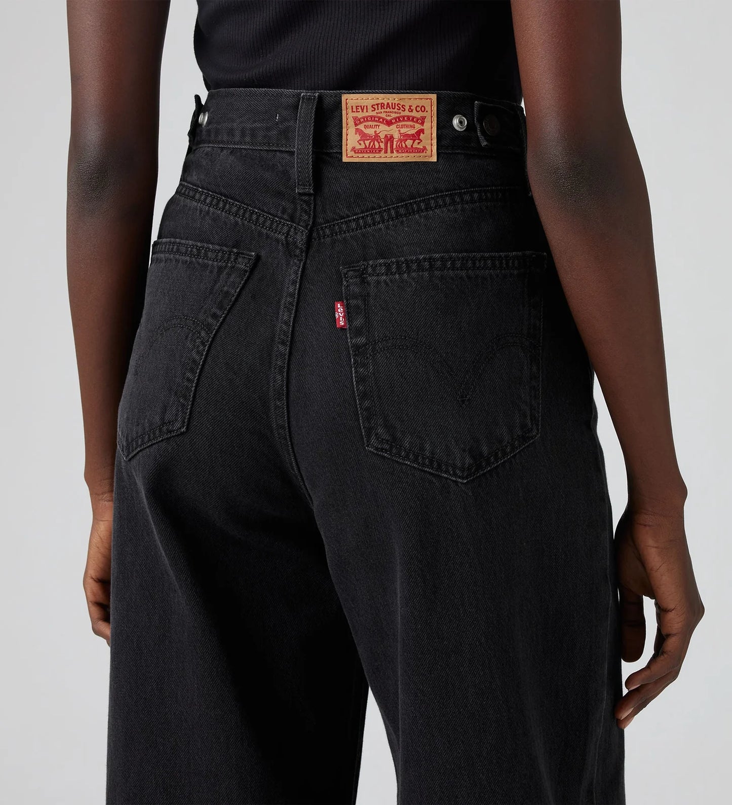 Levis Cinch Baggy Jean | Capturing Moments