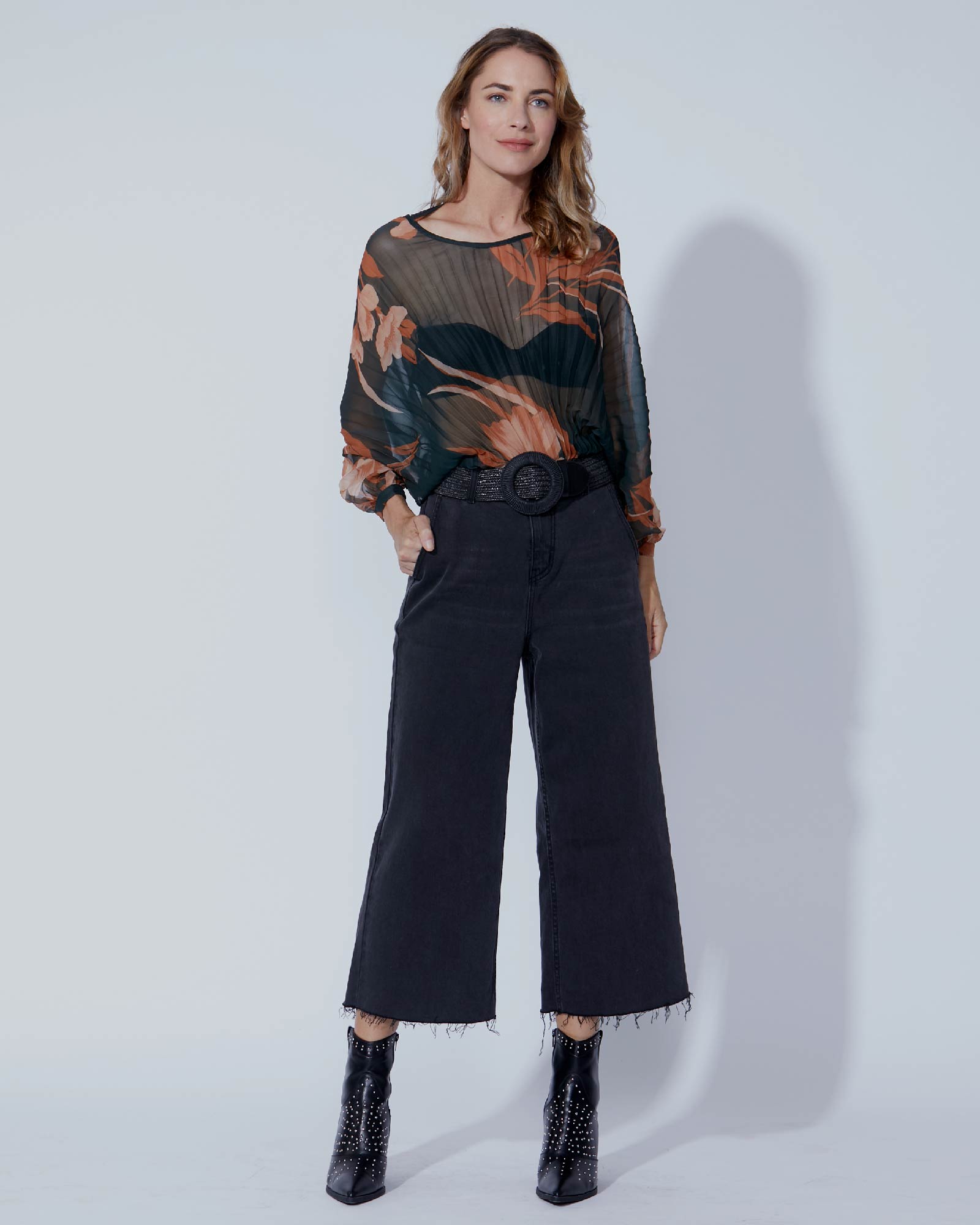 FATE+BECKER RED VINEYARD TOP MULTI FLORAL