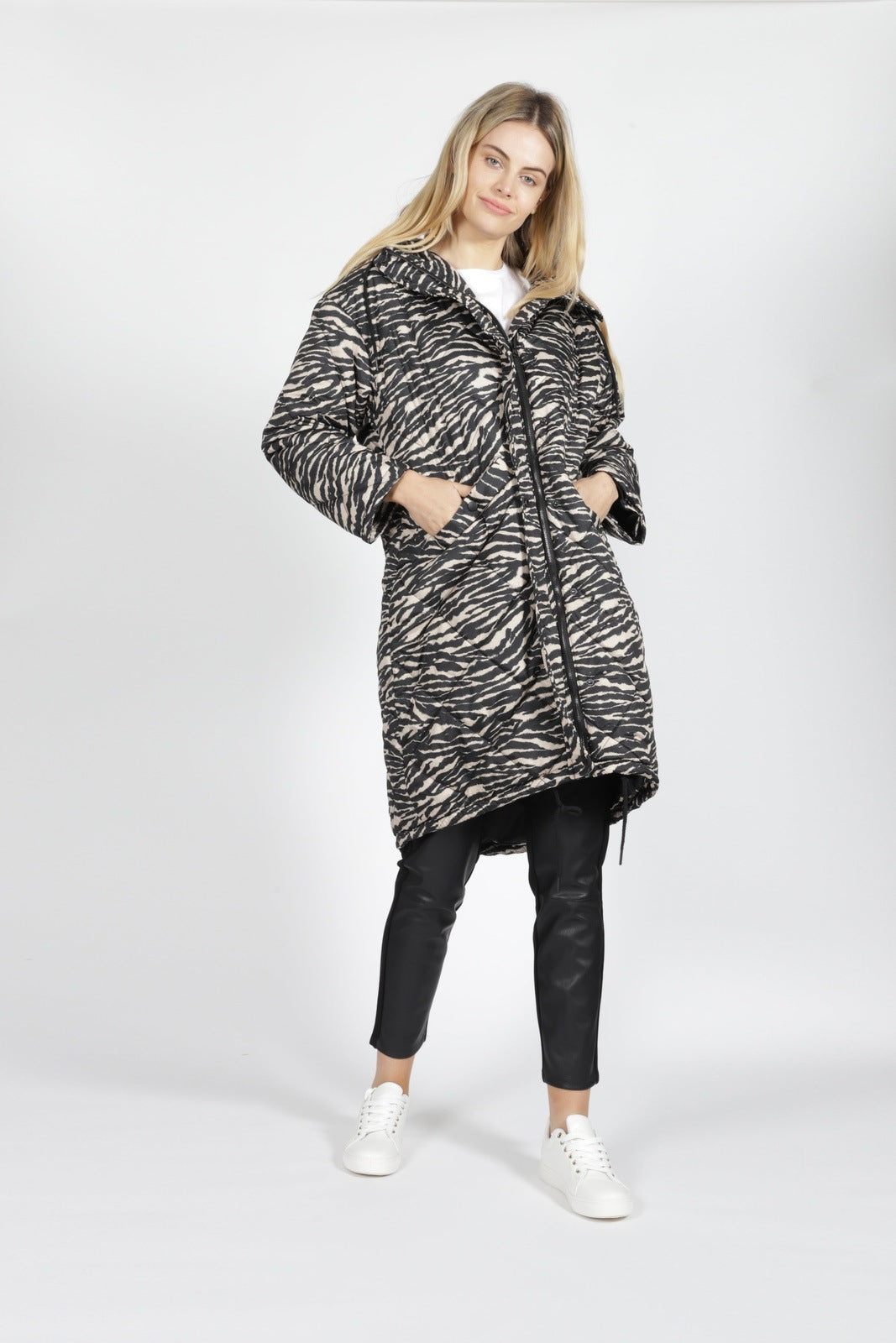 SASS MADISON PUFFER JACKET ZEBRA