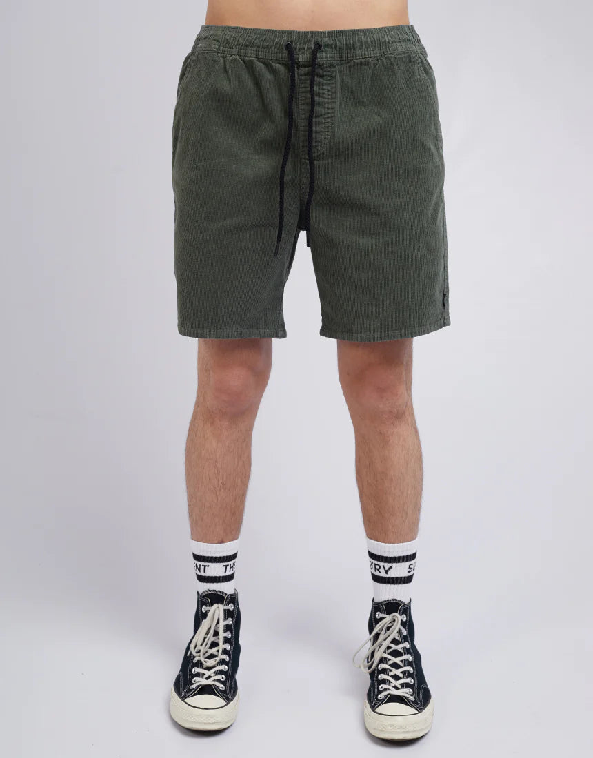 SILENT THEORY CORD SHORT GREEN