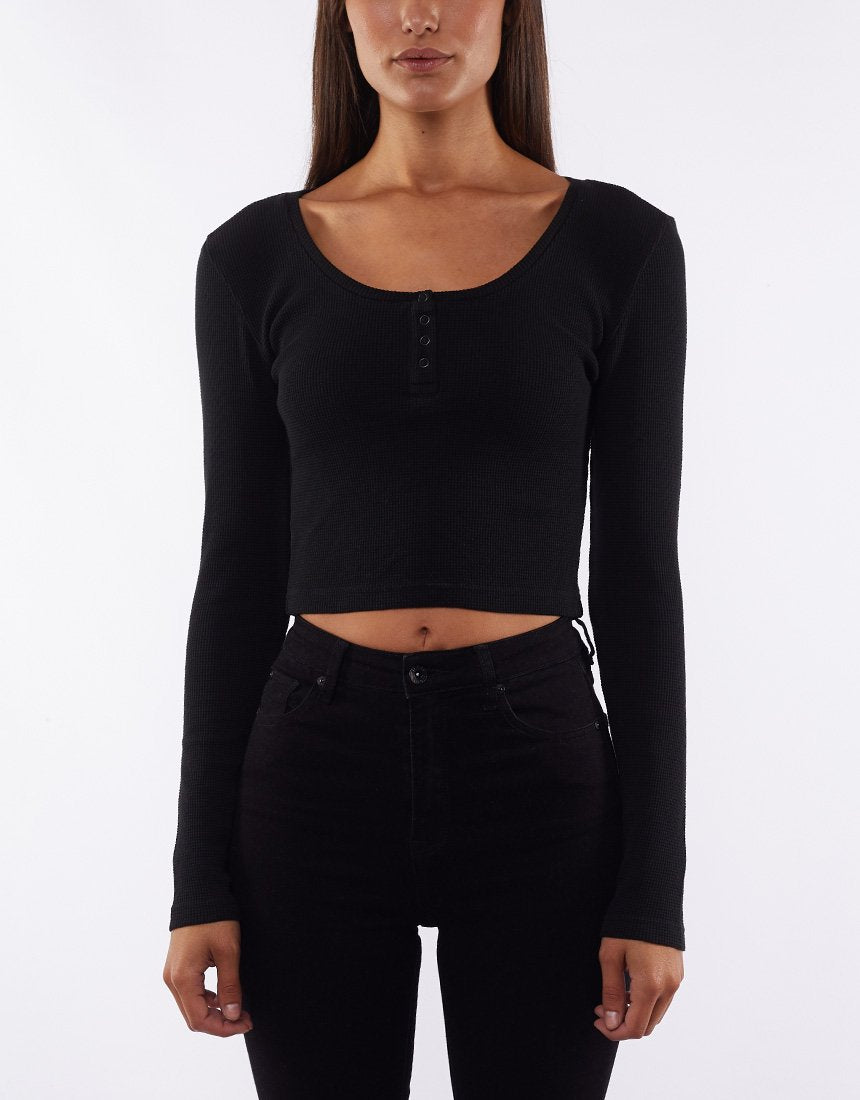 SILENT THEORY IVY WAFFLE TOP BLACK