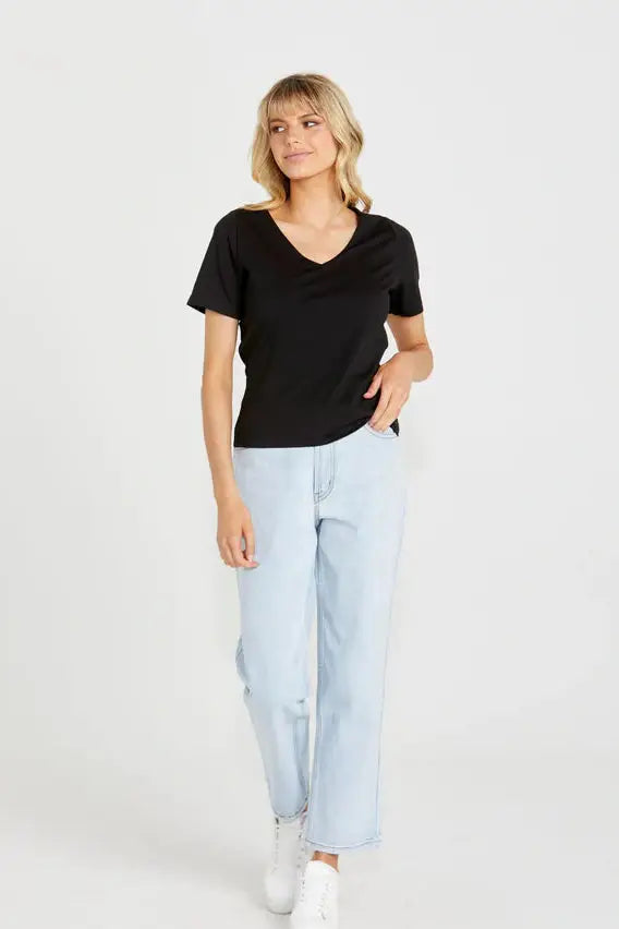 SASS CLAIRE V-NECK TEE BLACK